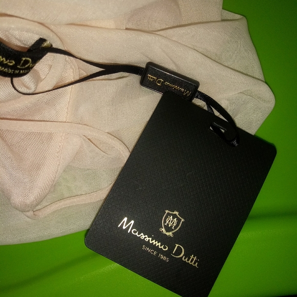 New Blush Dress Size Small - Picture 10 of 13